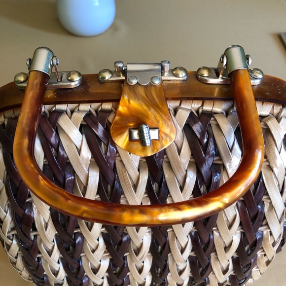 Vintage Wicker Purse - Picture 4 of 10